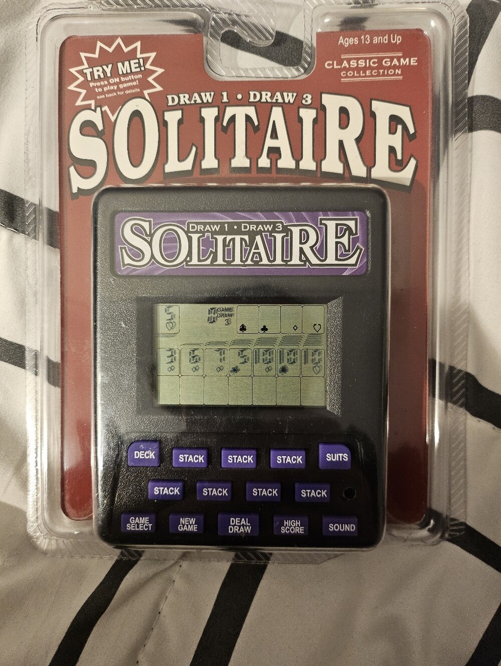 Solitaire Electronic Handheld Game Two Modes Draw 1/3 Model 77703 John N Hansen - Picture 2 of 4
